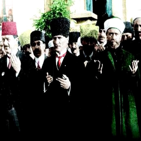 Mustafa Kemal Paşa Bizi Kandırdı mı?