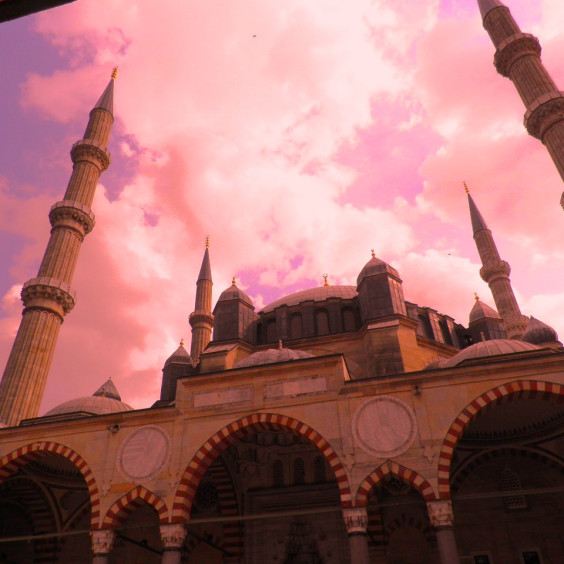 Yersiz Ramazan Klasikleri Nasıl İcra Edilir?